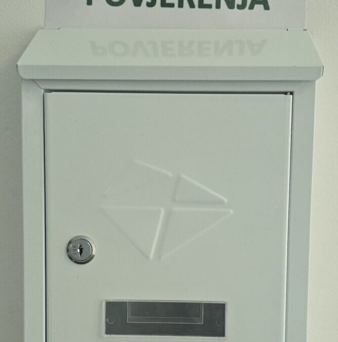 SANDUČIĆ POVJERENJA
